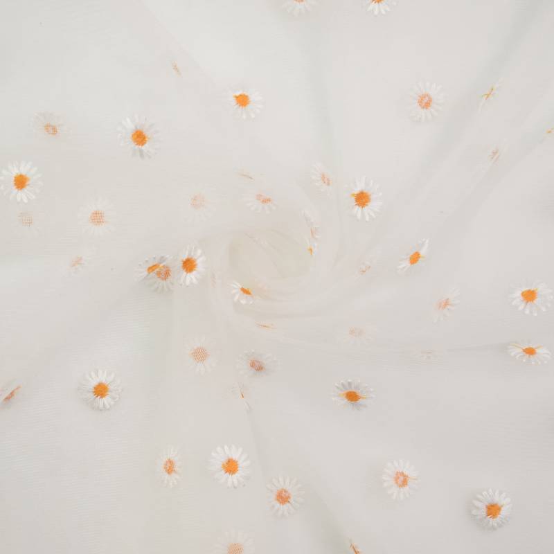 Tüll mit Stickerei Daisies, wollweiß von Stoffe Hemmers