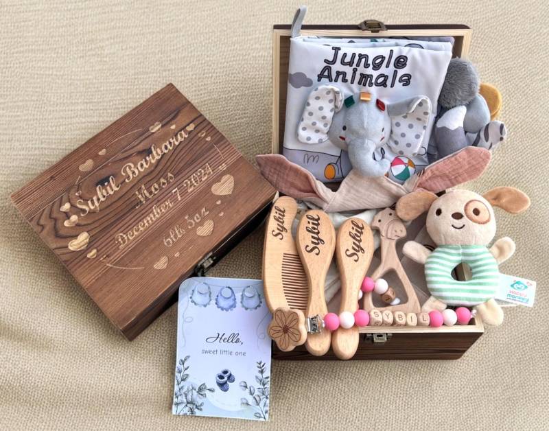 Personalisierte Hölzerne Baby-Geschenkbox | Benutzerdefinierter Erinnerungskorb & Memory Box Für Neue Baby Geschenk Set Jungen Mädchen von StoreByElifUS