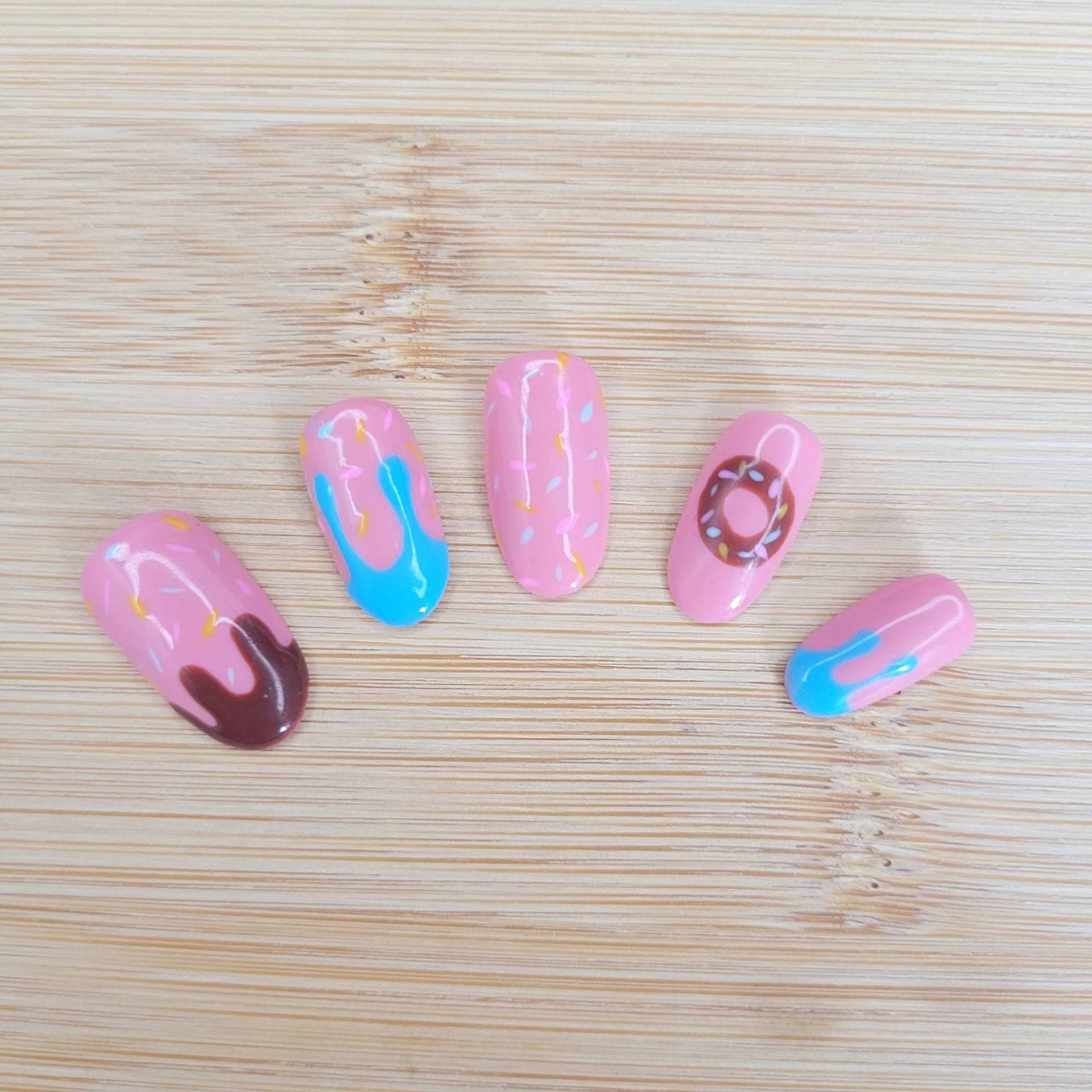 Pinke Donut Nägel von SublimeArtStudioSAS