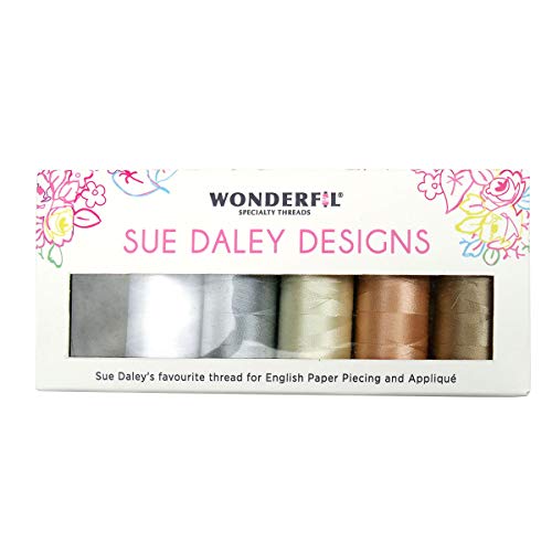 WonderFil Sue Daley Designs Neutrals Spezialfäden, 6 x 220 m Spulen, 2-lagig, 80 W, baumwollisiertes, weiches Polyester, seidenähnliches Faden, feines Nähen, englisches Papier, Nähen, Decobob WonderFil Sue Daley Designs Neutrals Spezialfäden, 6 x 220 m Spulen, 2-lagig, 80 W, baumwollisiertes, weiches Polyester, seidenähnliches Faden, feines Nähen, englisches Papier, Nähen, Decobob von Sue Daley Designs