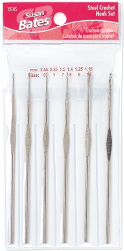 Susan Bates Häkelnadel-Set aus Stahl, 12185, Größen 0, 1, 7, 8, 9, 10–2,55 mm, 2,35 mm, 1,50 mm, 1,40 mm, 1,25 mm, 1,15 mm von Susan Bates
