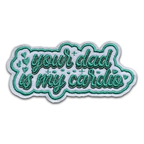 Aufnäher mit Aufschrift "Your Dad is My Cardio", 7,6 cm, lustiger Sport, Väter-Witze, Vatertag, zum Aufbügeln oder Aufnähen, Stickerei-Applikation für Trucker, Hüte, Kleidung, Rucksack, DIY-Zubehör Aufnäher mit Aufschrift "Your Dad is My Cardio", 7,6 cm, lustiger Sport, Väter-Witze, Vatertag, zum Aufbügeln oder Aufnähen, Stickerei-Applikation für Trucker, Hüte, Kleidung, Rucksack, DIY-Zubehör von TAMAILA
