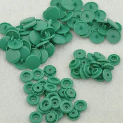 100 Sets T5 Baby Harz Druckknöpfe Kleidungszubehör Druckknöpfe 18 Farben 1,2 cm-B29 von TBSKUY