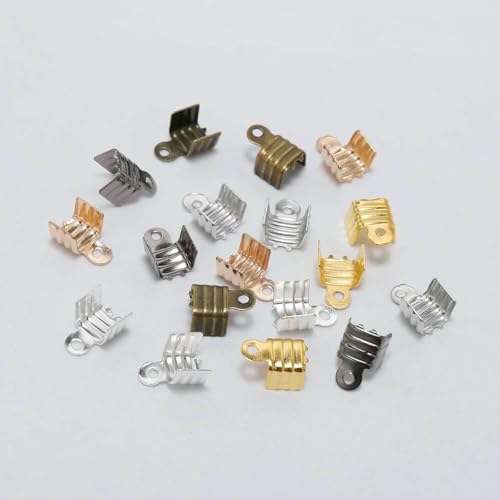 200 Stück goldfarbene kleine Kordel-Endspitze, umklappbar, Dreidraht-Verschluss, Quetschperlen-Schnallenverbinder für Schmuckherstellung, Zubehör, DIY, mehrfarbig, 8 x 11 mm 200 Stück goldfarbene kleine Kordel-Endspitze, umklappbar, Dreidraht-Verschluss, Quetschperlen-Schnallenverbinder für Schmuckherstellung, Zubehör, DIY, mehrfarbig, 8 x 11 mm von TBSKUY