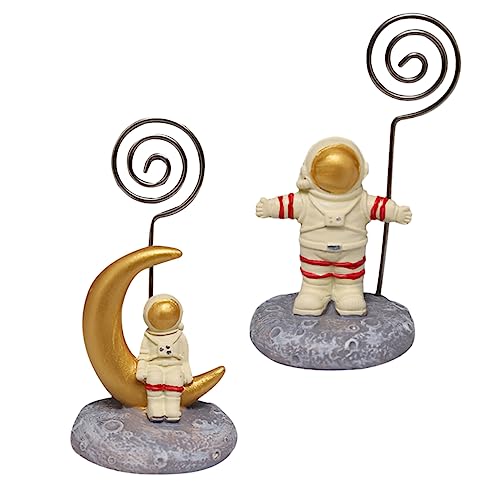 TEHAUX 1 Set 2 Stück Astronauten Visitenkartenhalter Tischnummernhalter Notizklammer Fotoklammer Für Zuhause Memohalter Büroklammern Memoklammer Fotoklammern Memoklammer TEHAUX 1 Set 2 Stück Astronauten Visitenkartenhalter Tischnummernhalter Notizklammer Fotoklammer Für Zuhause Memohalter Büroklammern Memoklammer Fotoklammern Memoklammer von TEHAUX
