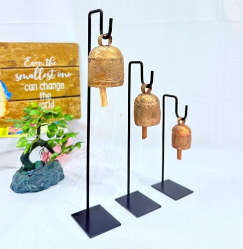 Handgefertigte Glocken zum Aufhängen mit Messing-Finish, mit Juteseil, Shabby-Chic-Stil, dekorative Glocken (Kupferglocke auf Ständer, 20,3 cm, 25,4 cm, 30,5 cm), 20,3 cm, 25,4 cm Höhe) von THOR INSTRUMENTS