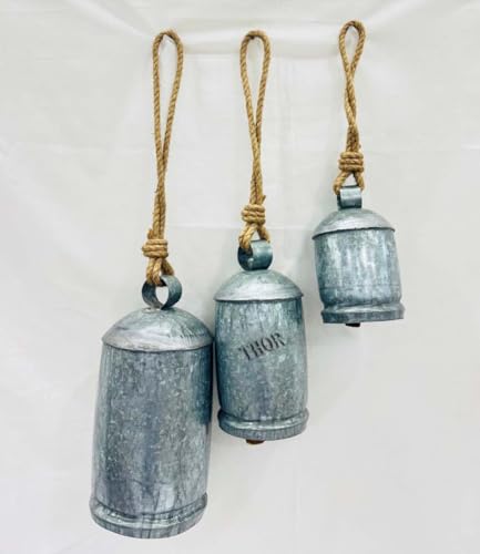 Handgefertigte Messing-Finish-Hänglocken für Türklingel mit Juteseil, Shabby-Chic-Stil, dekorative Glocken (silberfarbene Glocke (6,8,10 cm) von THOR INSTRUMENTS