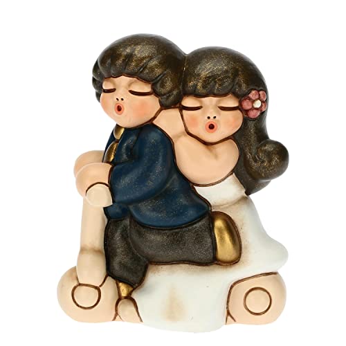 THUN - Paar Bräutigam auf Scooter, kleine Version - Gastgeschenke, Hochzeitsgeschenke - handbemalte Keramik - 8,3 x 8,5 x 11 cm H von THUN