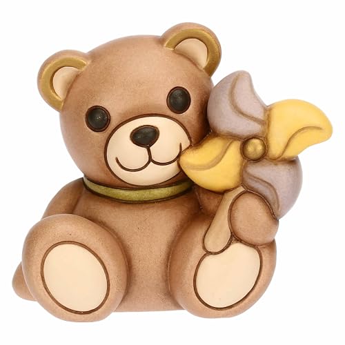 THUN - Teddy Frühling mit Windrad, klein - Keramik - Kollektion Frühlingsgarten - 9,2 x 6,2 x 8,5 cm von THUN