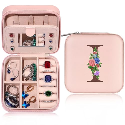 TINGN Personalisierte Initiale Schmuckschatulle Reise Schmuckkästchen mit Namen I und Blume Schmuckkästchen Kleine Schmuckkästchen für Damen Mädchen Geschenk für Geburtstage, Weihnachten, Muttertag TINGN Personalisierte Initiale Schmuckschatulle Reise Schmuckkästchen mit Namen I und Blume Schmuckkästchen Kleine Schmuckkästchen für Damen Mädchen Geschenk für Geburtstage, Weihnachten, Muttertag von TINGN