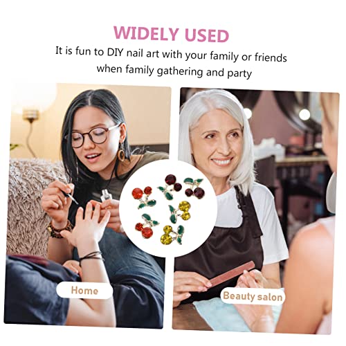 TOGEVAL 60 Stück Kirschförmige Nagel Strasssteine Nail Art für Damen Leicht Modisch für DIY Nagelgestaltung bei Party Arbeit Schule und Besonderen Anlässen von TOGEVAL