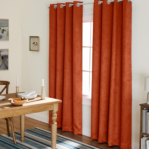 TOWN & COUNTRY EVERYDAY Exclusive Home Curtains Vorhänge aus Satinstoff mit Oxford-Textur, Thermisch, mit Ösenöffnungen Oben, für Fenster, abdunkelnd, Polyester, Mecca Orange, 52x108 von TOWN & COUNTRY EVERYDAY