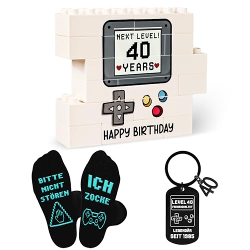 TUZELIYA 2025 Originelles Geschenk zum 40. Geburtstag für Männer - Gamer Geschenk mit Socken Bausteinen Schlüsselanhängern - 40 Jahre Geburtstag Deko - Gaming Geschenkideen für Papa Gaming-Fans Frauen von TUZELIYA