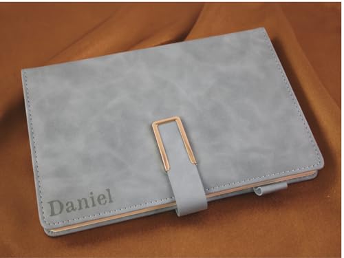 Tailored Touch Bespoke Gifts Notizbuch mit Magnetverschluss, personalisierbar, A5, Kunstleder, 200 Seiten, Hellblau von Tailored Touch Bespoke Gifts