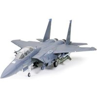 Boeing F-15E Strike Eagle with Bunker Buster von Tamiya