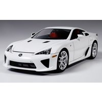 Lexus LFA V10 SV mit Photo-Ätzteilen Lexus LFA V10 SV mit Photo-Ätzteilen von Tamiya