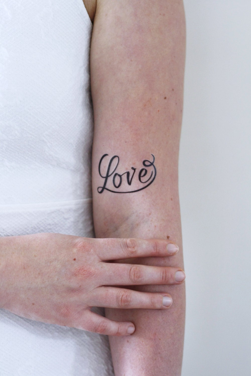 Liebe Temporäres Tattoo | Liebestattoo Liebespaar Valentinstag Geschenkidee Paar Geschenk Liebe Temporäres Tattoo | Liebestattoo Liebespaar Valentinstag Geschenkidee Paar Geschenk von Tattoorary