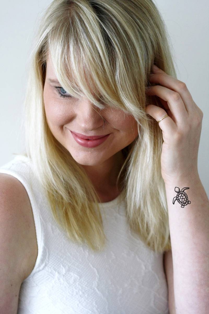 Schildkröte Temporäres Tattoo | Kleines Schildkröten Tier Boho Reise Geschenkidee Geschenk von Tattoorary