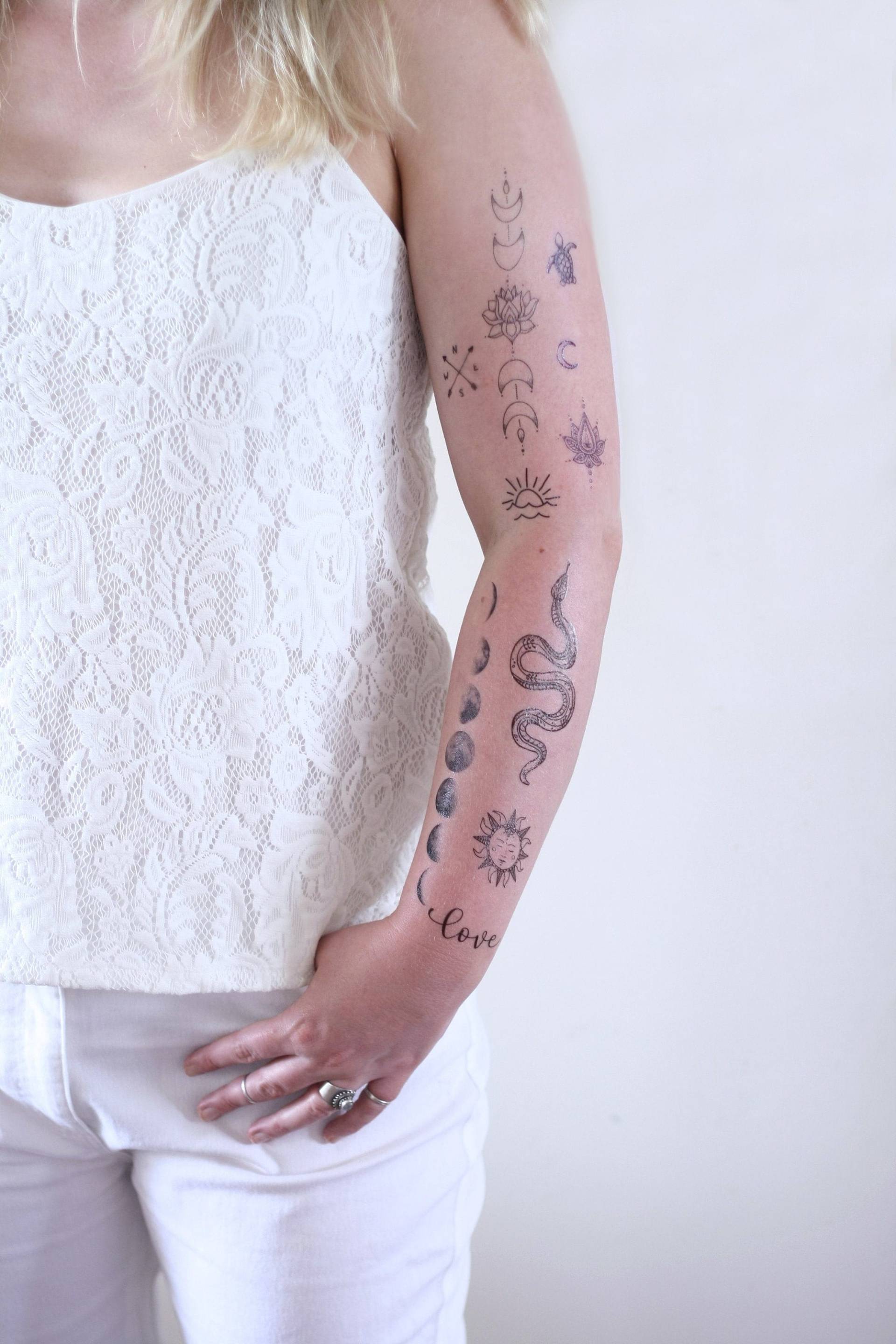 Schwarz Weiß Boho Temporäres Tattoo Set | Temporäre Tattoos Schwarz Festival Geschenkset Schwarz Weiß Boho Temporäres Tattoo Set | Temporäre Tattoos Schwarz Festival Geschenkset von Tattoorary
