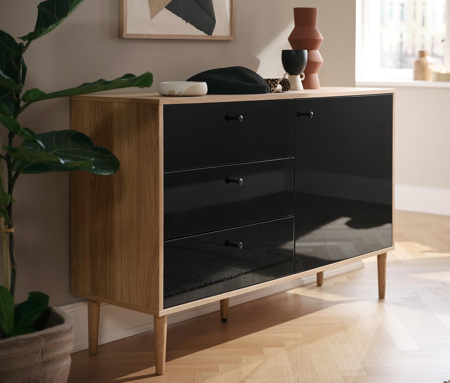 Tchibo - Kommode »Bekeson« - 119,5x40x79,5cm - anthrazit - Echtholzfurnier / Holz / Eichenholz Tchibo - Kommode »Bekeson« - 119,5x40x79,5cm - anthrazit - Echtholzfurnier / Holz / Eichenholz von Tchibo
