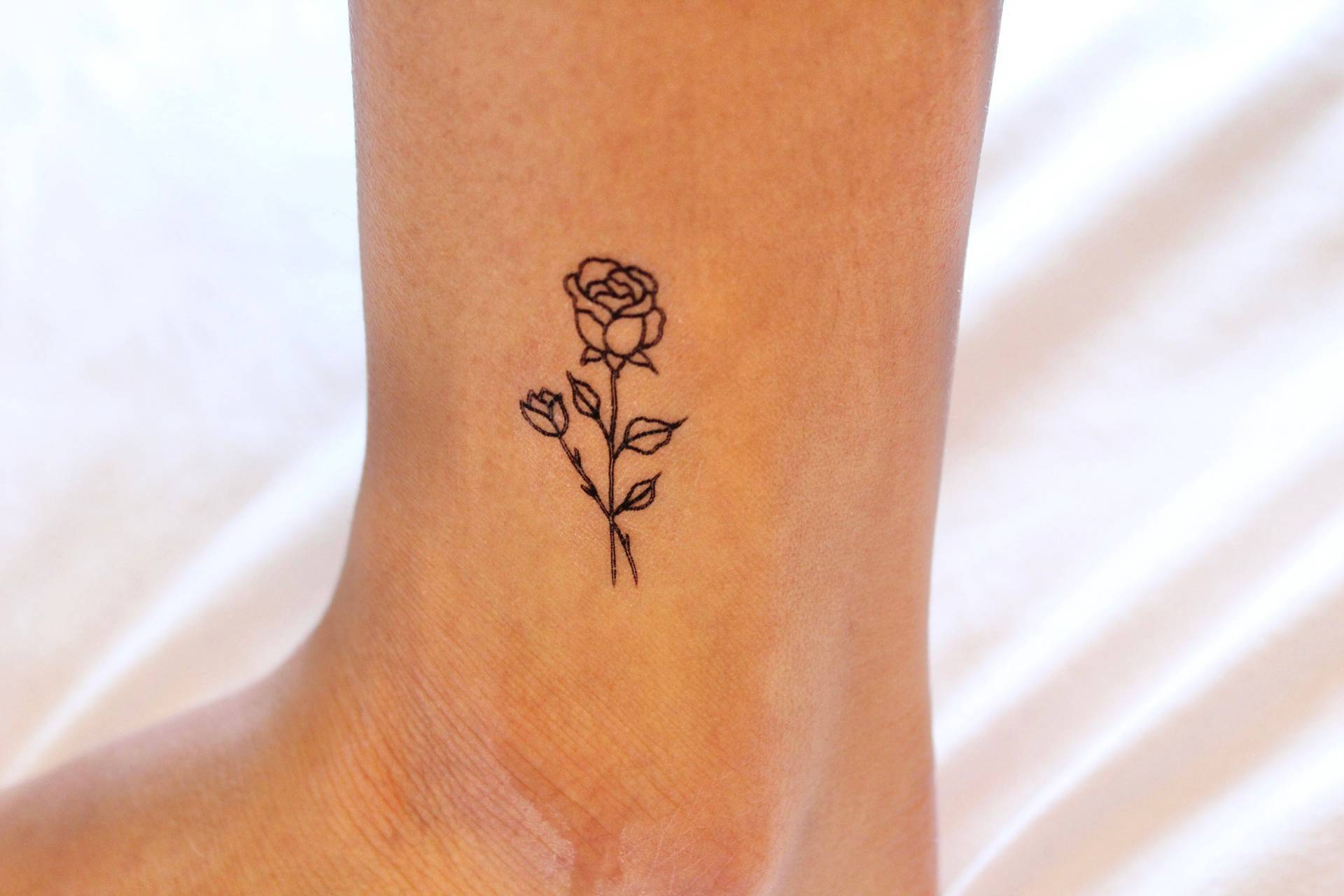 Winzige Rose Temporäres Tattoo | 2Er Set/Boho Blumen Garten-Inspiriertes Rosen Winzige Rose Temporäres Tattoo | 2Er Set/Boho Blumen Garten-Inspiriertes Rosen von TemporaryTattooInc