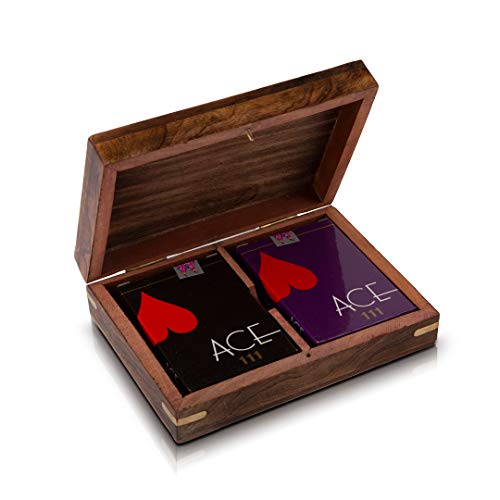 Einzigartige Geburtstagsgeschenkideen Handgefertigte klassische hölzerne Spielkartenhalter Deck Box Aufbewahrungskoffer Organizer Mit 2 Sätzen Premium-Qualität 'Ace' Spielkarten Jubiläum Einzigartige Geburtstagsgeschenkideen Handgefertigte klassische hölzerne Spielkartenhalter Deck Box Aufbewahrungskoffer Organizer Mit 2 Sätzen Premium-Qualität 'Ace' Spielkarten Jubiläum von The Great Indian Bazaar