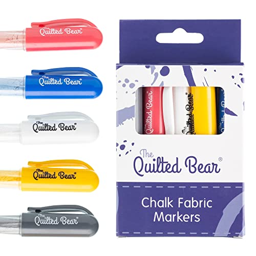 The Quilted Bear Chalk Fabric Markers for Sewing - Stoffkreidestifte zum Nähen, Quilten und Basteln mit Kreideradspitze und 5 Farben pro Packung (Rot, Blau, Weiß, Silber und Gelb) von The Quilted Bear