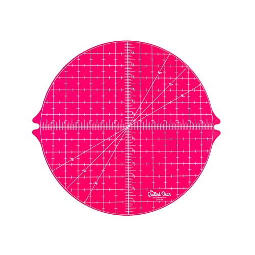 The Quilted Bear Drehbare Schneidematte – Kreis 35,6 x 35,6 cm, selbstheilende, um 360 drehbare Schneidematte mit innovativem Verriegelungsmechanismus zum Quilten, Nähen, Schneidern und Basteln (Rosa) von The Quilted Bear