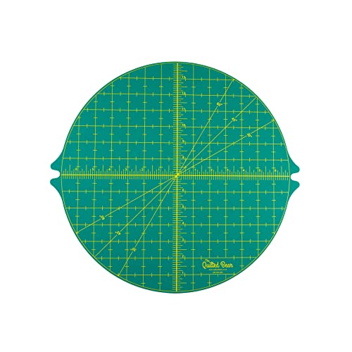 The Quilted Bear Drehbare Schneidematte – Kreis 35,6 x 35,6 cm, selbstheilende, um 360 drehbare Schneidematte mit innovativem Verriegelungsmechanismus zum Quilten, Nähen, Schneidern und Basteln (Grün) The Quilted Bear Drehbare Schneidematte – Kreis 35,6 x 35,6 cm, selbstheilende, um 360 drehbare Schneidematte mit innovativem Verriegelungsmechanismus zum Quilten, Nähen, Schneidern und Basteln (Grün) von The Quilted Bear