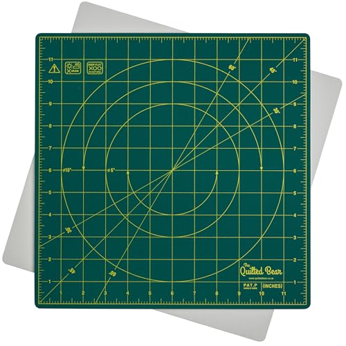 The Quilted Bear Rotierende Schneidematte/Bastelmatte 30.5 x 30.5cm, selbstheilend und 360° drehbar, innovatives Verriegelungsdesign, rutschfeste Unterseite, mit 30/45/60-Grad-Markierungen (Grün). von The Quilted Bear