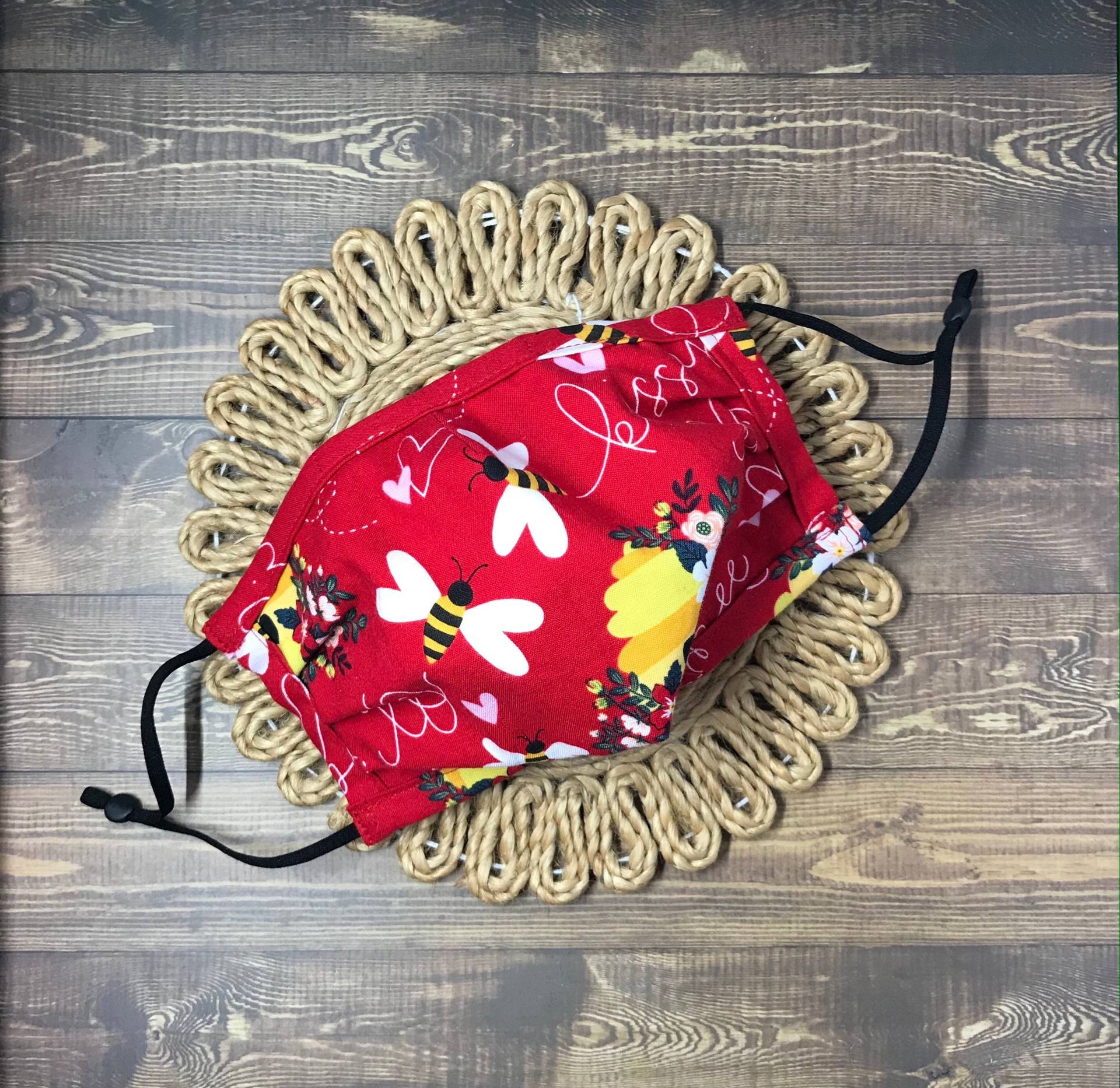 Bienenstock Rote Maske von The2LoveBirdsDesigns