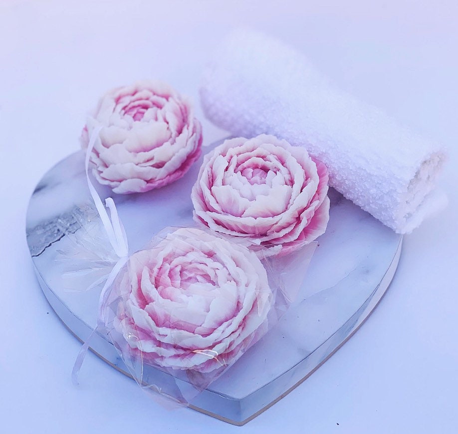 Seife Pfingstrose | Handgemachte Geburtstagsgeschenk Geschenk Für Sie Seifenstück| Blumen Naturseife Pfingstrosen Seifenstück Seife Pfingstrose | Handgemachte Geburtstagsgeschenk Geschenk Für Sie Seifenstück| Blumen Naturseife Pfingstrosen Seifenstück von TheDivaSoap