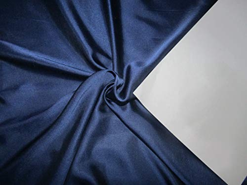 Marineblauer Viskose-Modal-Satin-Stoff, 111,8 cm breit, von The Yard Marineblauer Viskose-Modal-Satin-Stoff, 111,8 cm breit, von The Yard von TheFabricFactory