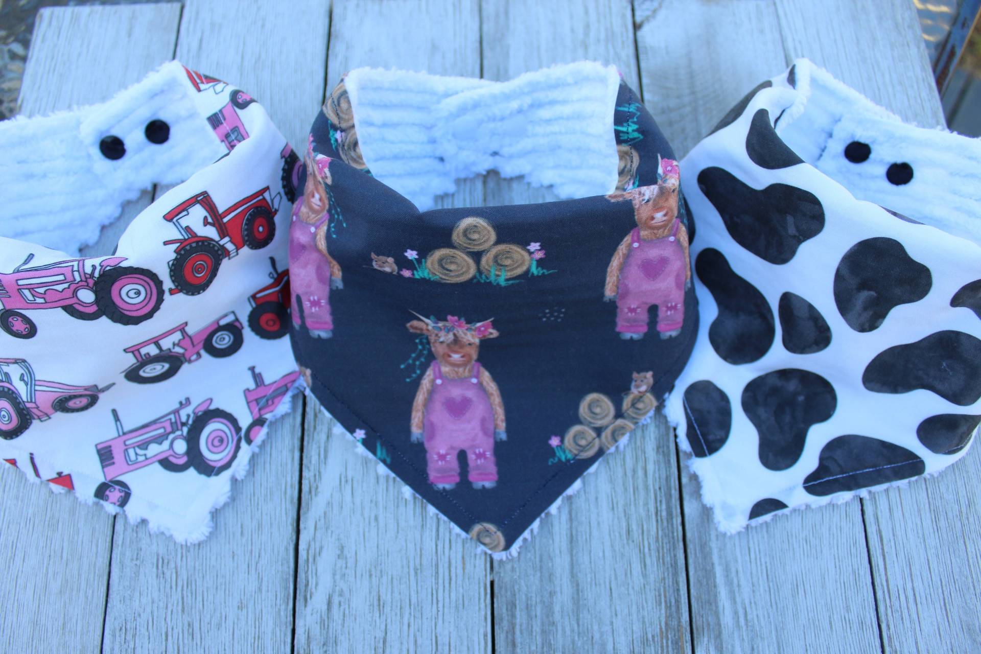 Baby Mädchen Highland Cattle Farm Bandana Bibs | Geschenk von TheRedFoxFinds