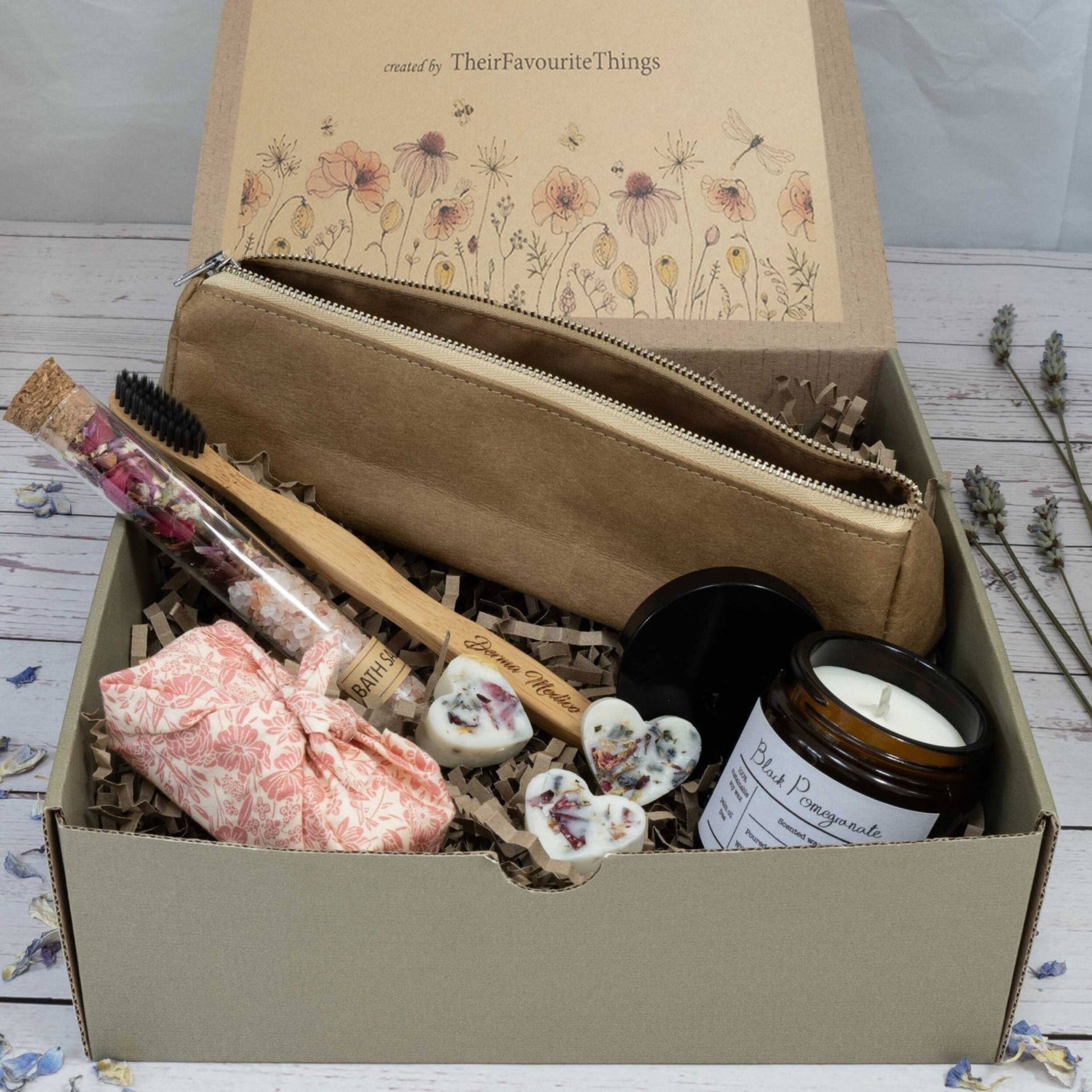 Happy Birthday Weihnachten Personalisierte Geschenkbox Gefüllt, Nachhaltiges Veganes Geschenk Für Sie, Einzigartige Geschenke von Theirfavouritethings