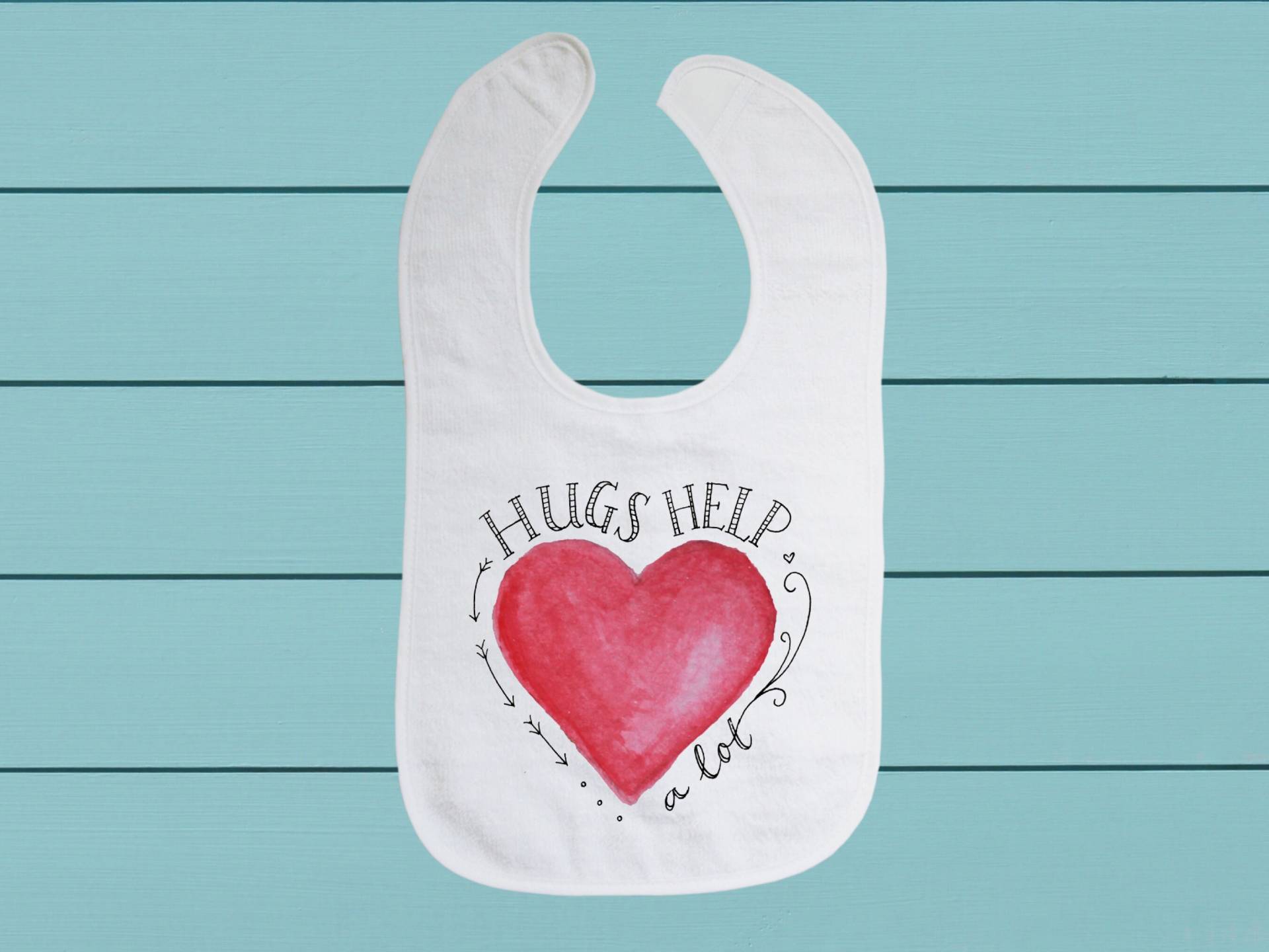 Hugs Help A Lot Lätzchen - Baumwoll Frottee Tuch Baby Lätzchen Mit Weichem Verschluss von TinaLabadiniDesigns