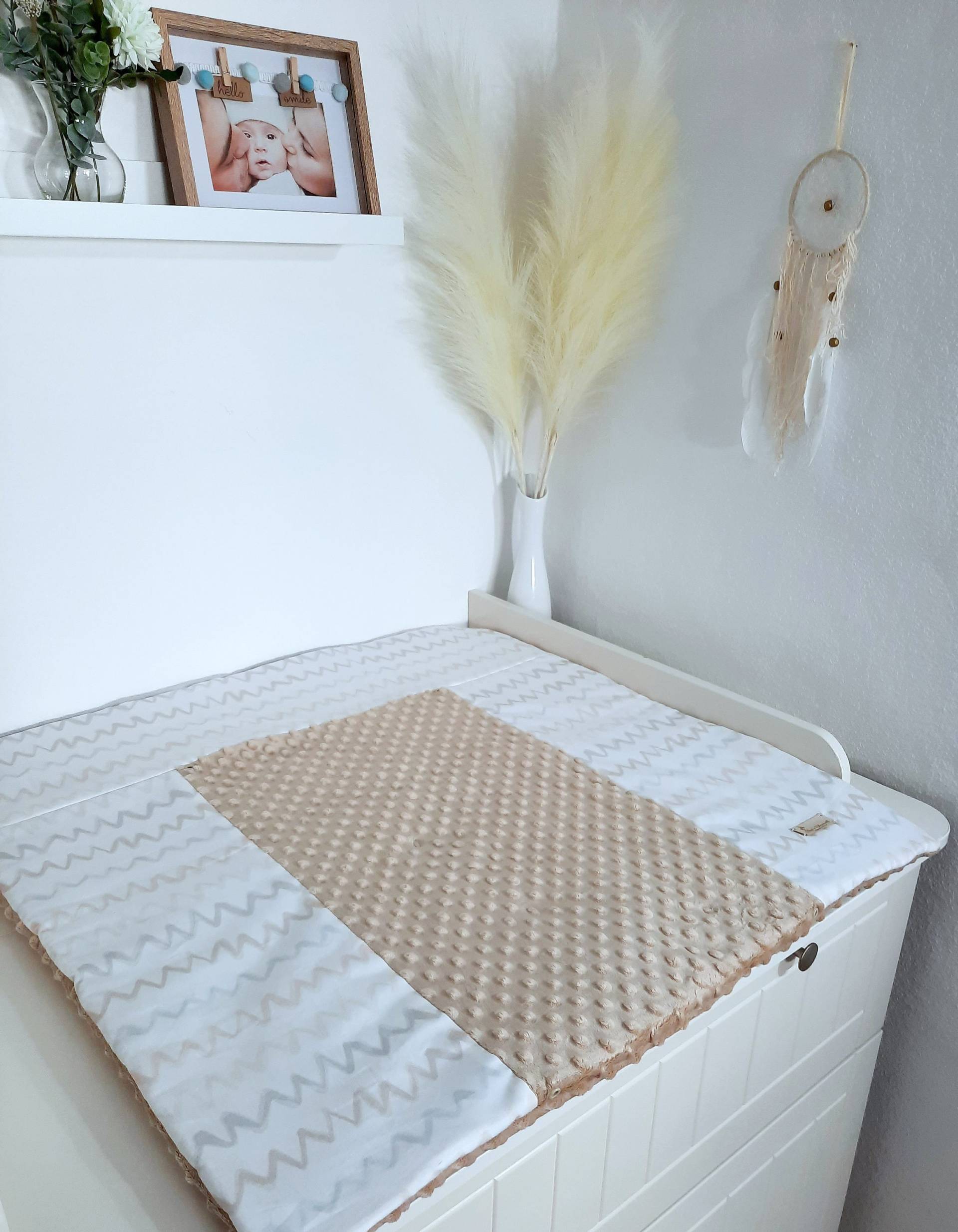 Wickelunterlage/Wickelauflage Babyausstattung Minky Beige Boho Chevron Wickelunterlage/Wickelauflage Babyausstattung Minky Beige Boho Chevron von TinasCharmelli