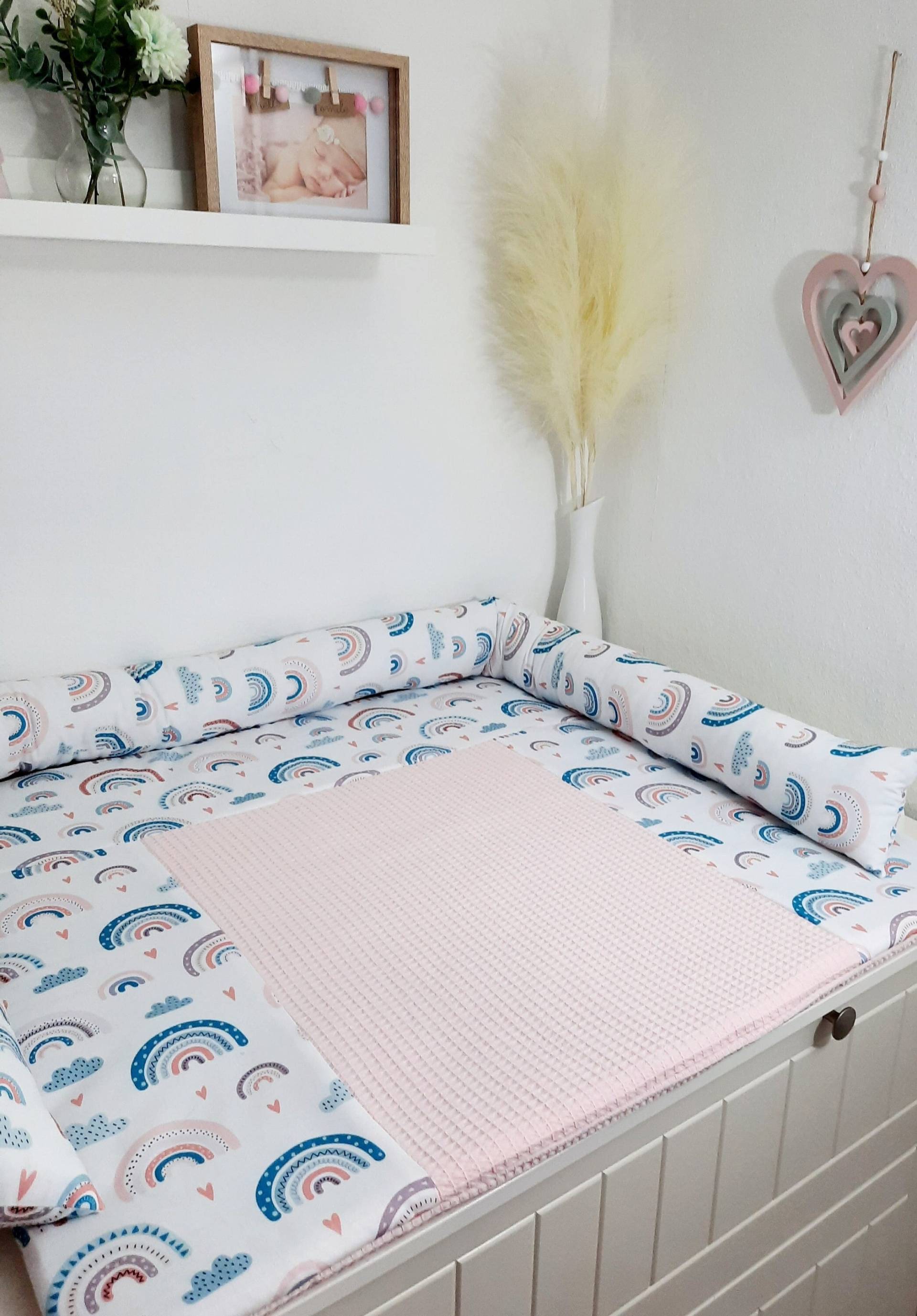 Wickelunterlage Regenbogen/Wickelkommode Babyausstattung Waffelpique Altrosa Blau Rosa /Wickelauflage Wickeltischunterlage Wickelunterlage Regenbogen/Wickelkommode Babyausstattung Waffelpique Altrosa Blau Rosa /Wickelauflage Wickeltischunterlage von TinasCharmelli