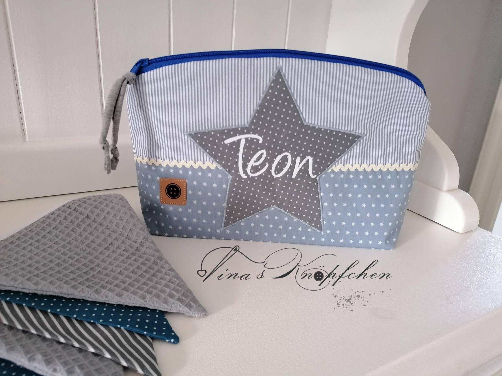Kulturtasche /Windeltasche Mit Name /Geschenk Zur Geburt/Personalisiertes Geschenk/Taufgeschenk Für Jungs Kulturtasche /Windeltasche Mit Name /Geschenk Zur Geburt/Personalisiertes Geschenk/Taufgeschenk Für Jungs von TinasKnoepfchen