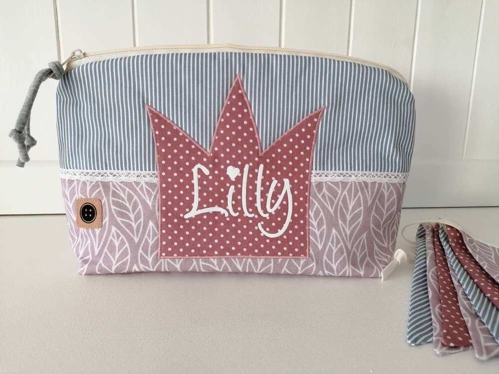 Windeltasche Pastell Mit Name, Altrosa /Grau, Taufgeschenk, Geschenk Zur Geburt, Krone Windeltasche Pastell Mit Name, Altrosa /Grau, Taufgeschenk, Geschenk Zur Geburt, Krone von TinasKnoepfchen