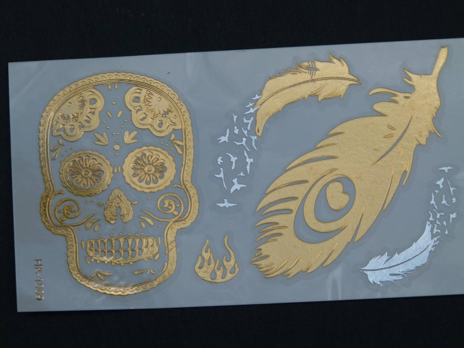 Nr. 019 - Temporäres Tattoo Gold Goldfarben Silber Skull Feder Bodytattoo Körpertattoo Fake Faketattoo Körperbild Nr. 019 - Temporäres Tattoo Gold Goldfarben Silber Skull Feder Bodytattoo Körpertattoo Fake Faketattoo Körperbild von TinkyStarShop