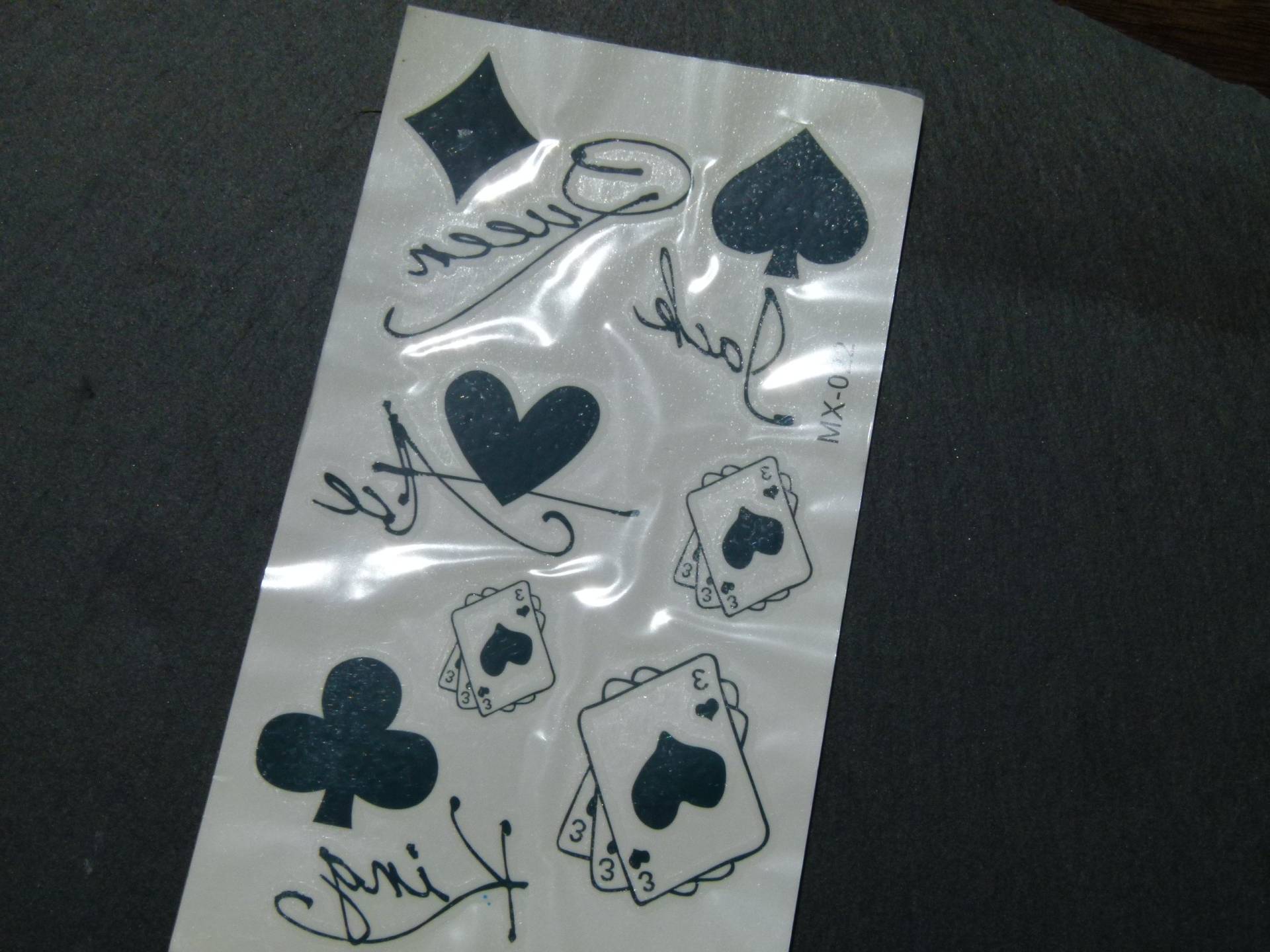 Nr. 081 Temporäres Tattoo - Boho Schwarz Herz Karte Pik Körperschmuck Körperbild Silberfarben Fake Nr. 081 Temporäres Tattoo - Boho Schwarz Herz Karte Pik Körperschmuck Körperbild Silberfarben Fake von TinkyStarShop