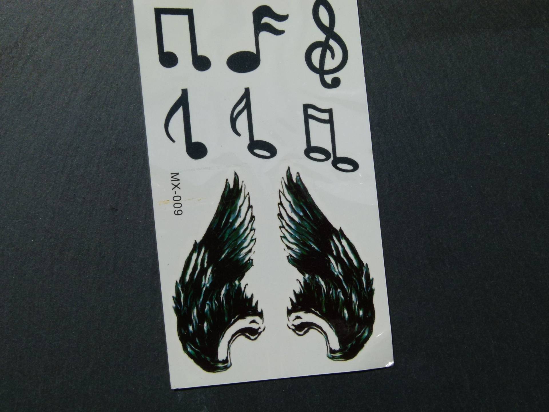 Temporäres Tattoo - Boho Schwarz Noten Flügel Körperschmuck Körperbild Fake Bodytattoo Körpertattoo Temporäres Tattoo - Boho Schwarz Noten Flügel Körperschmuck Körperbild Fake Bodytattoo Körpertattoo von TinkyStarShop