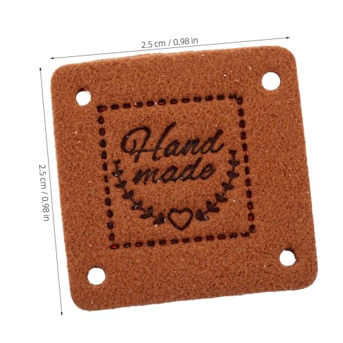 Tofficu 100 Stück Bunte Handgefertigte Quadratische Geprägte Suede Etiketten DIY Nählabels für Kleidung Taschen Hüte Handgemachte Stofflabels mit Dekorativem Prägeeffekt Tofficu 100 Stück Bunte Handgefertigte Quadratische Geprägte Suede Etiketten DIY Nählabels für Kleidung Taschen Hüte Handgemachte Stofflabels mit Dekorativem Prägeeffekt von Tofficu