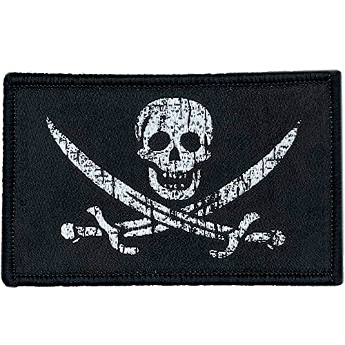 Piraten Patch, Piratenflagge ähnlich der von Piraten der Karibik, um sich in Piratenkleidung oder als CrossFit -Velkro -Rucksackpatches zu haften. Kleine Piratenflagge - Schädelpatch - 80 x50 mm von Tom Callahan Associates, Inc