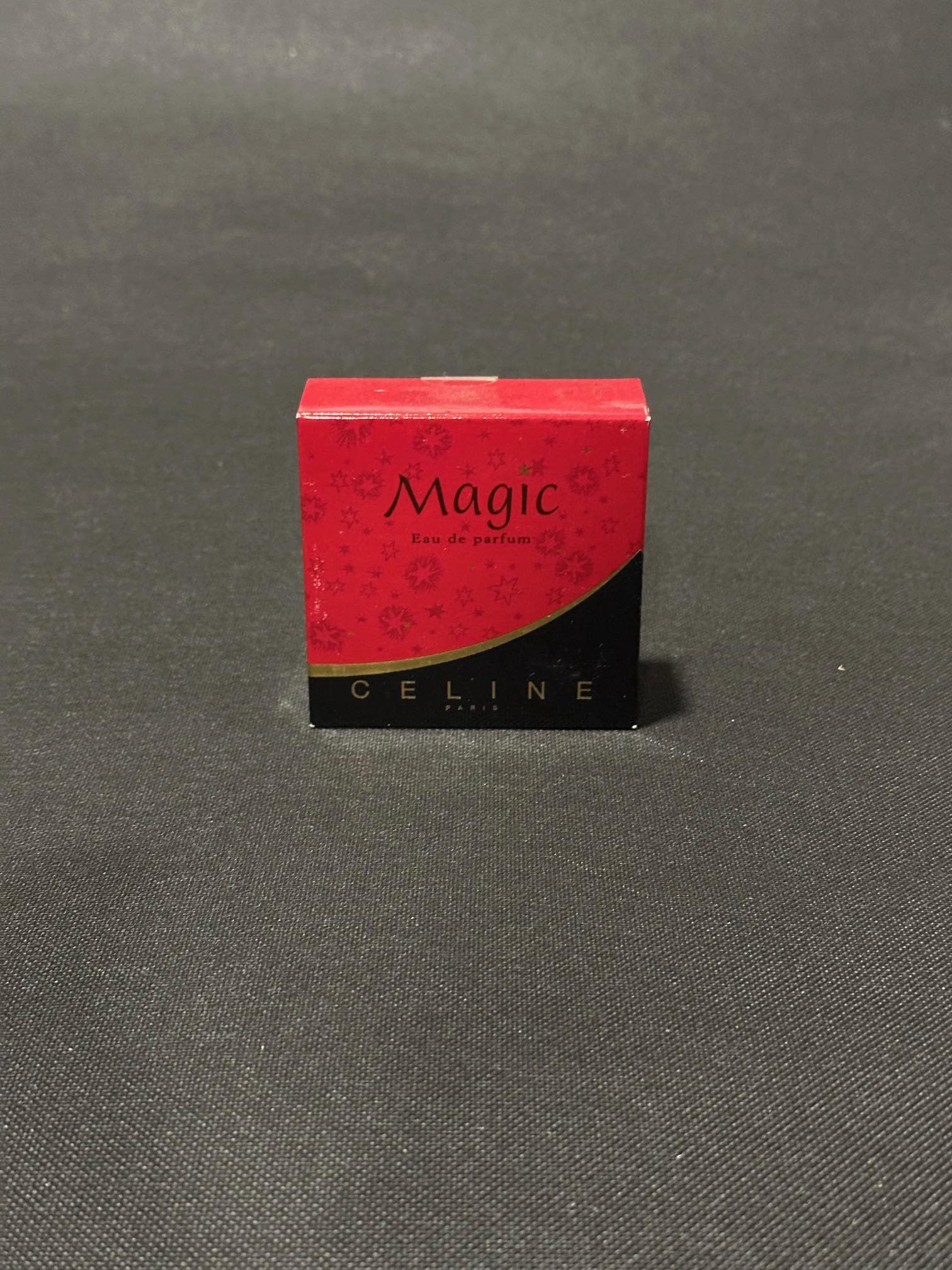 Celine Paris Magic Eau De Parfum 1.fl.oz/30Ml Celine Paris Magic Eau De Parfum 1.fl.oz/30Ml von Tomasperfume