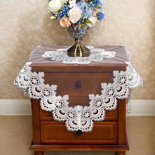 Kleine Spitzentischdecke für quadratische Tische, Vintage-Stil, europäischer Stil, bestickt, Blumenmuster, Polyestergewebe, staubdicht, Nachttischabdeckung für Kühlschrank, TV-Schrank, 60 x 60 cm Kleine Spitzentischdecke für quadratische Tische, Vintage-Stil, europäischer Stil, bestickt, Blumenmuster, Polyestergewebe, staubdicht, Nachttischabdeckung für Kühlschrank, TV-Schrank, 60 x 60 cm von Topwon