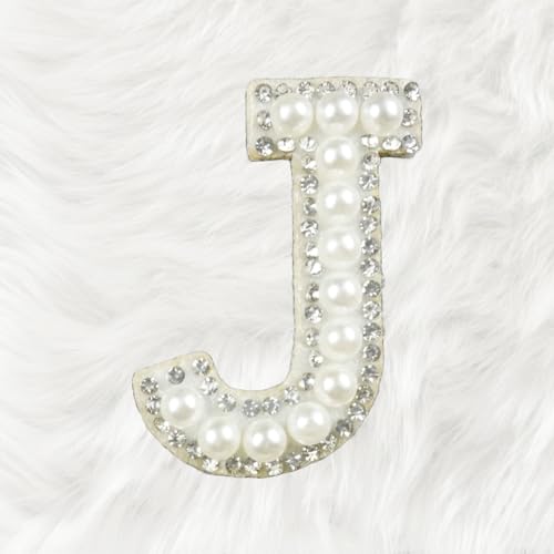 Trimming Shop Weiße Perle mit silbernen Strasssteinen, Buchstabenaufnäher, Alphabet "J", zum Aufbügeln oder Aufnähen, dekorative Reparaturapplikation für Kleidung, Taschen, Rucksäcke, DIY, Kunst und von Trimming Shop