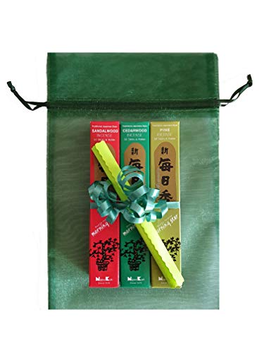 Trimontium Geschenk-Set: 3 Packungen Morning Star japanische Räucherstäbchen mit Duftthema »Wald« (Kiefer, Sandel- und Zedernholz) in exklusivem Organzasäckchen, 150 von Trimontium