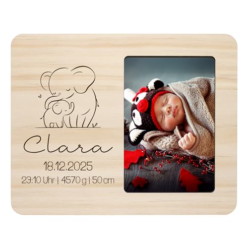 Baby Bilderrahmen „Elefanten“ personalisiert mit Namen & Geburtsdaten - mit Gravur & Fotoausschnitt ca. 10x15 cm - Baby-Geschenk, Geschenk zur Geburt für Jungen & Mädchen, Deko - ca. 25x20 cm, Holz Baby Bilderrahmen „Elefanten“ personalisiert mit Namen & Geburtsdaten - mit Gravur & Fotoausschnitt ca. 10x15 cm - Baby-Geschenk, Geschenk zur Geburt für Jungen & Mädchen, Deko - ca. 25x20 cm, Holz von True Statements